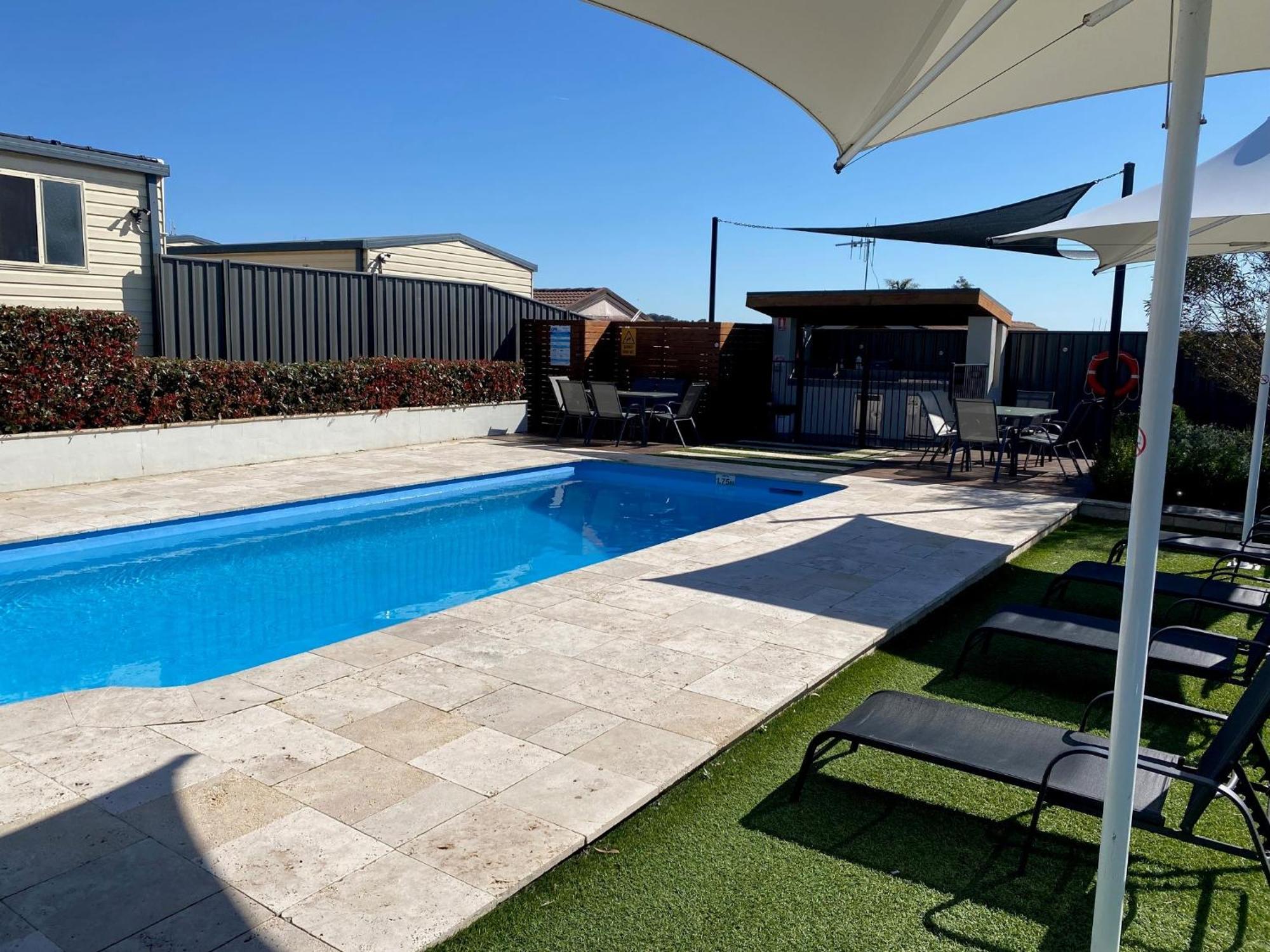 Crestview Tourist Park Ξενοδοχείο Queanbeyan Εξωτερικό φωτογραφία
