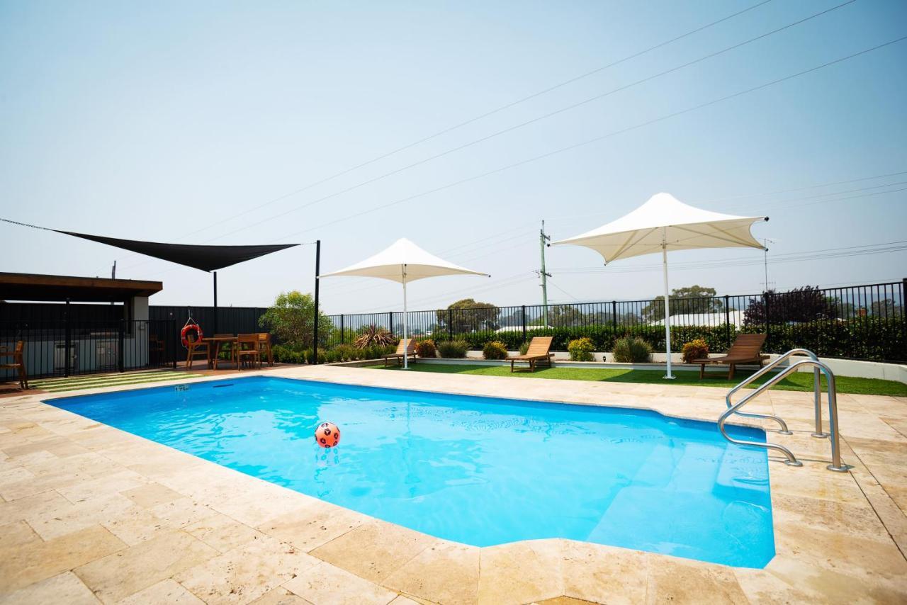 Crestview Tourist Park Ξενοδοχείο Queanbeyan Εξωτερικό φωτογραφία