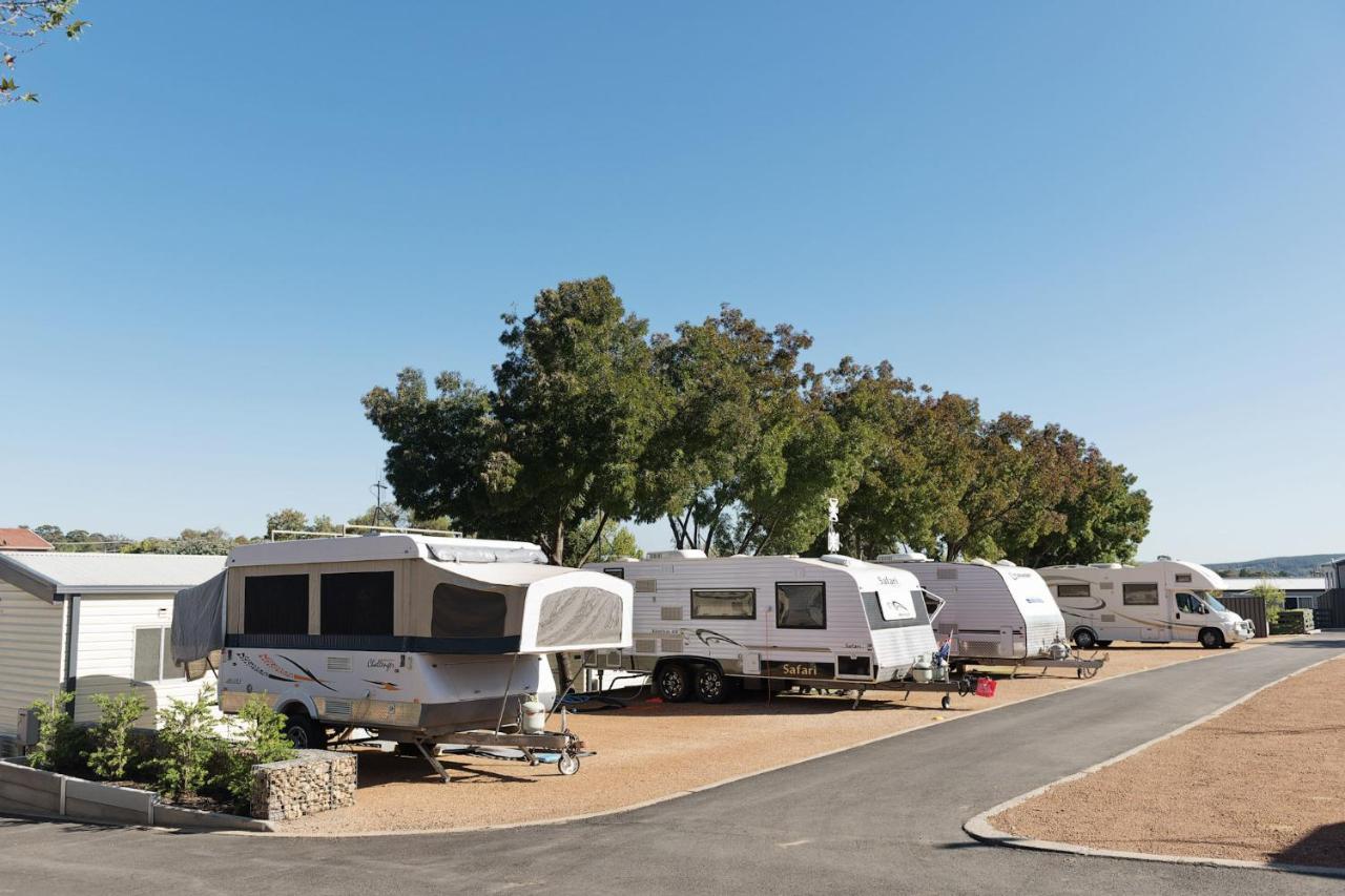 Crestview Tourist Park Ξενοδοχείο Queanbeyan Εξωτερικό φωτογραφία